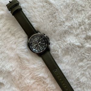Seiko watch (nylon straps, 3 hole